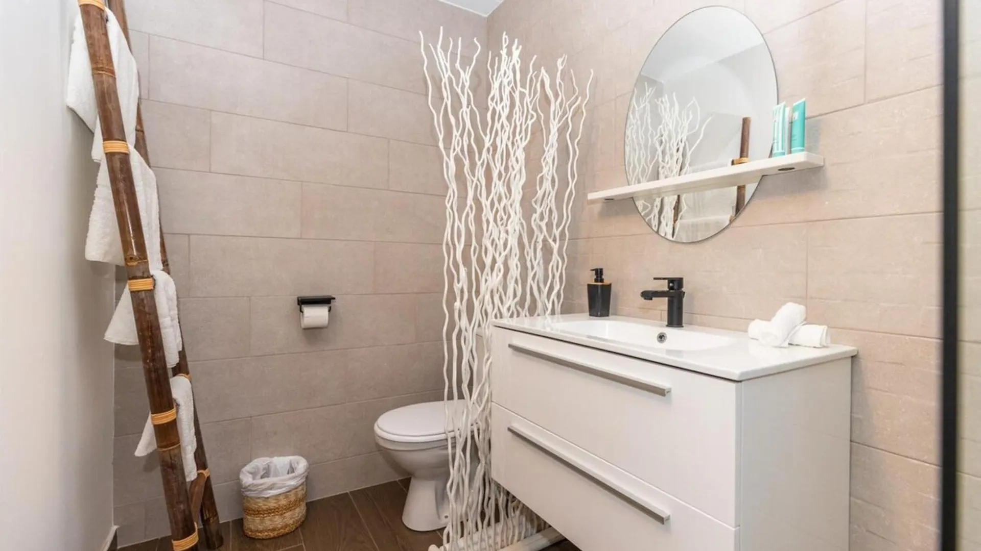 Apartment Mont Choisy Vue Imprenable Sur La Mer Et Spa 2Bdcanape Grand Case